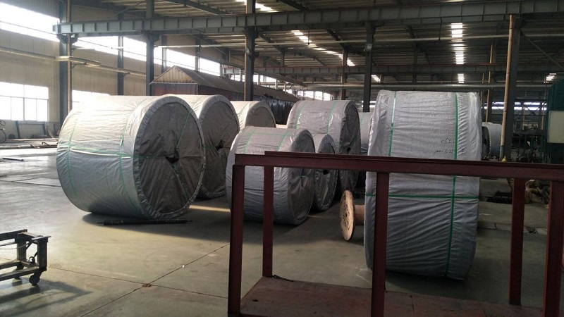 Lot mare de benzi transportoare cu cablu de oțel exportat în Senegal pentru a sprijini transportul de materiale minier